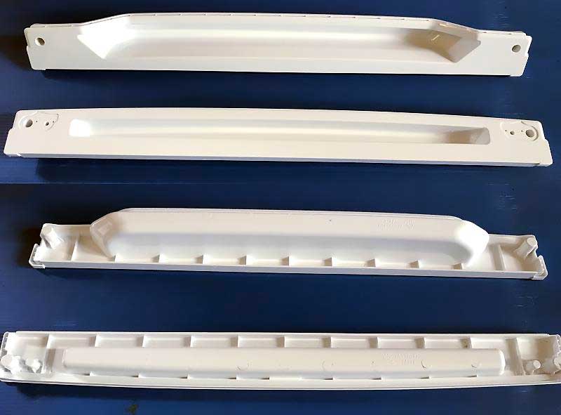 Refrigerator Door Handles Produced by ChenHsong EM400-SVP/3+ Injection Molding Machine Massively