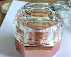 Cosmetic Jar Lids produced by ChenHsong EM180-V Injection Molding Machine