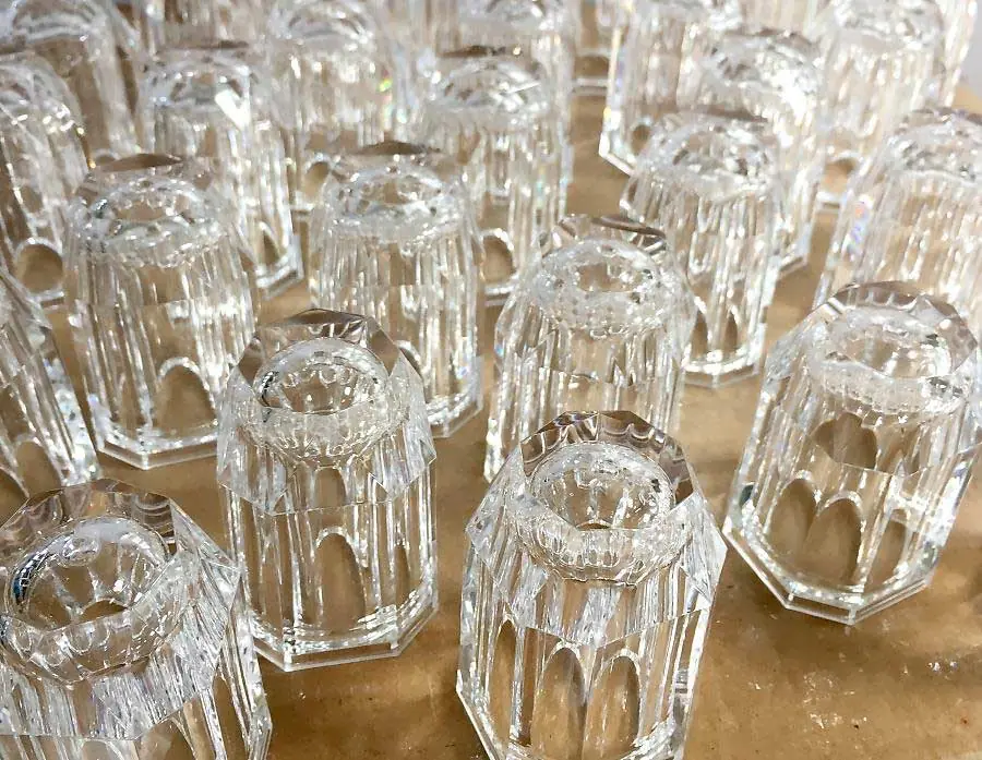 Cosmetic Jars produced by ChenHsong EM180-V Injection Molding Machine