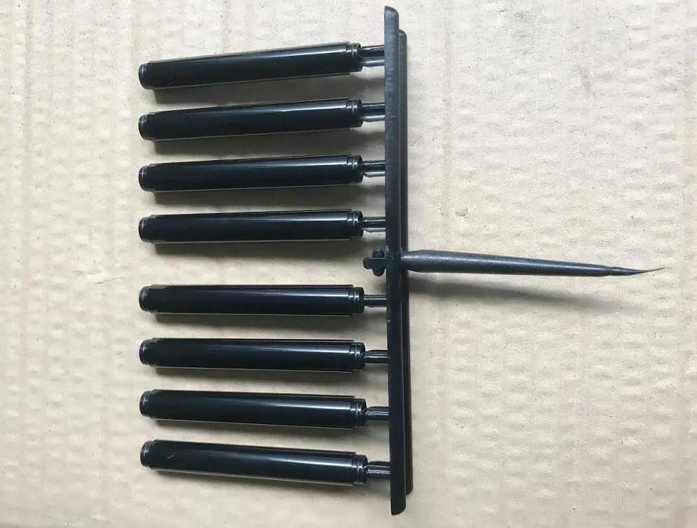 Eyebrow Pen Tubes Produced by ChenHsong EM150-SVP/3+ Injection Molding Machine