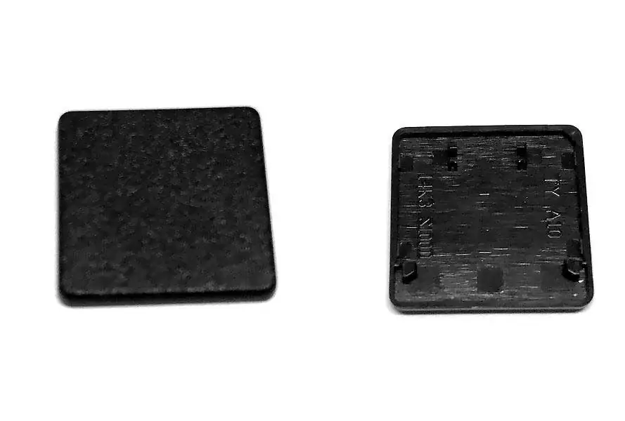 Keyboard Key Caps (Small) produced by ChenHsong JM98-Ai Injection Molding Machine