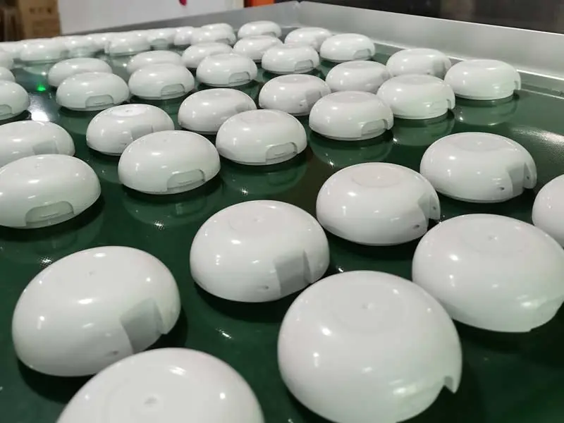 Injection Molding of Lipstick Cases for Global Cosmetic Packaging Industry