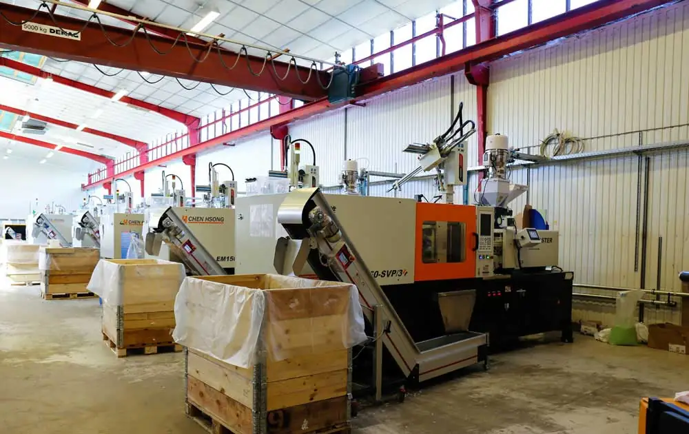 Injection moulding machine WM150-SVP/3